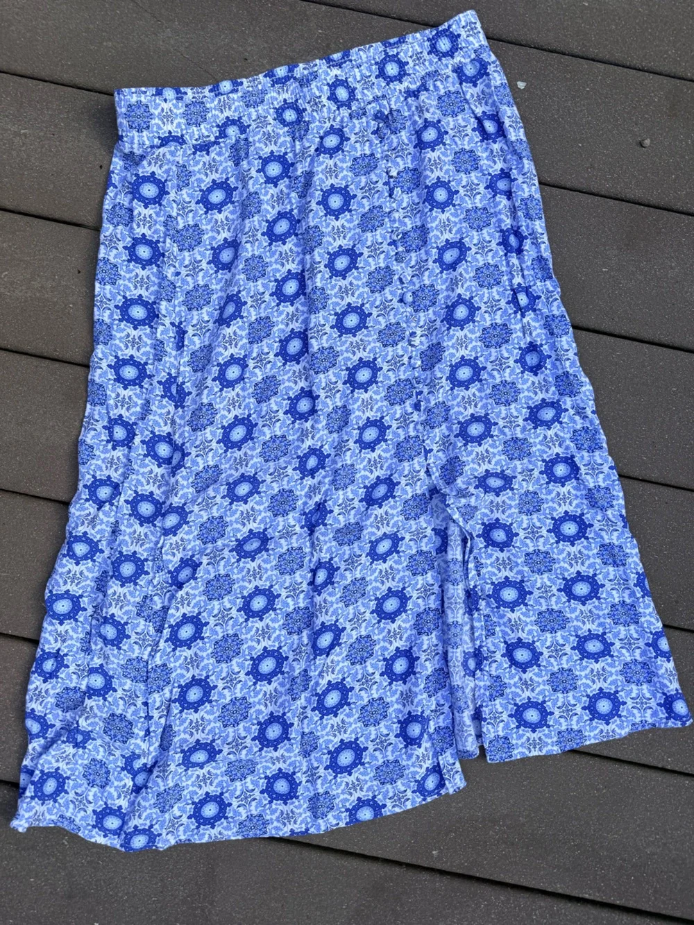 LOFT Blue and White Floral Medallion Skirt, small